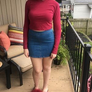 H&M Cropped Mock Neck Long Sleeved TShirt